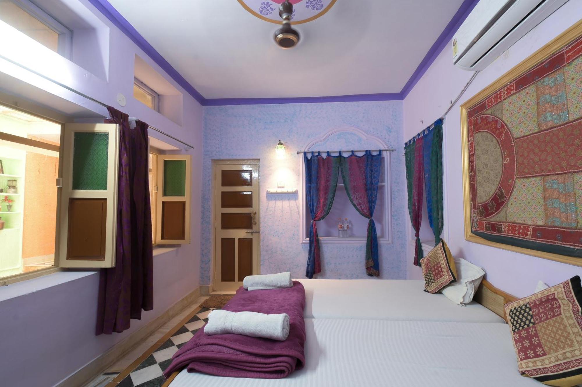 Hotel Renuka Jaisalmer Exterior photo